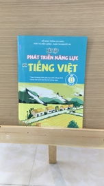 Bài tập Phát triển năng lực Tiếng Việt Lớp 1 (Tập 1)